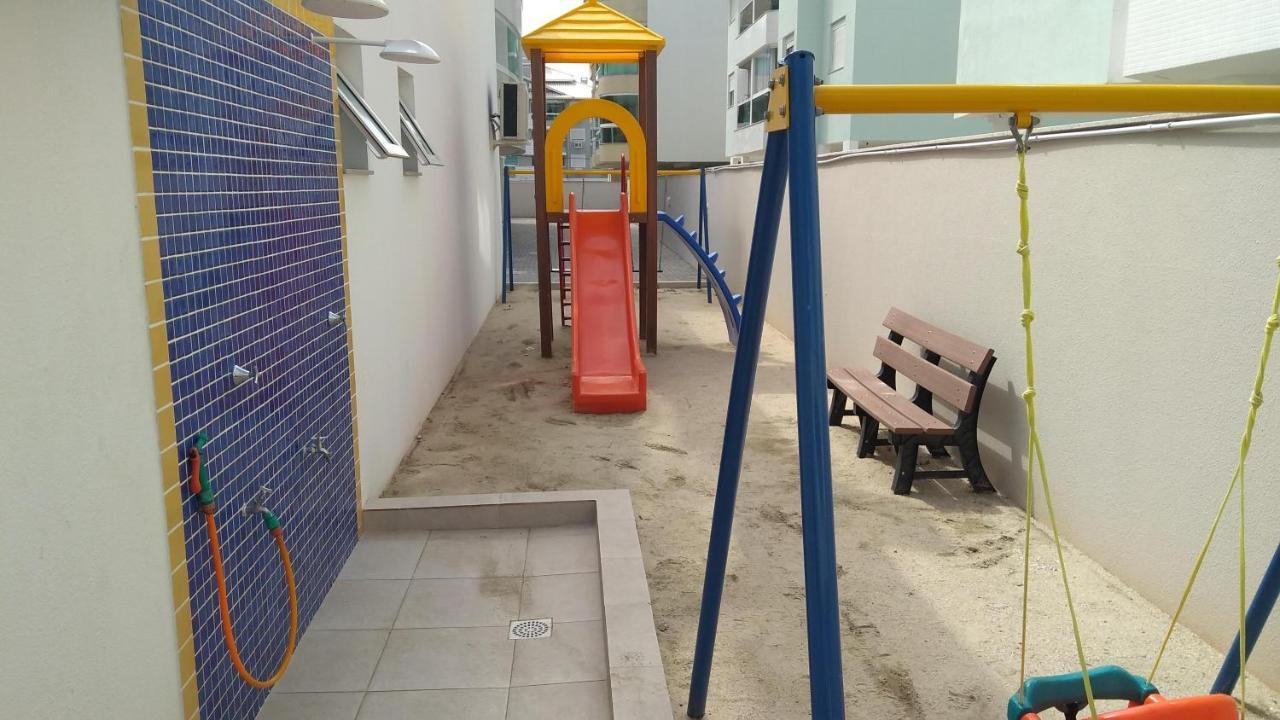 Apartamento Frente Para A Piscina A Uma Quadra Da Praia Florianópolis Exterior foto